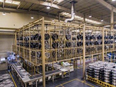 秦皇島經濟技術開發區 汽車零部件產業集群的崛起與發展